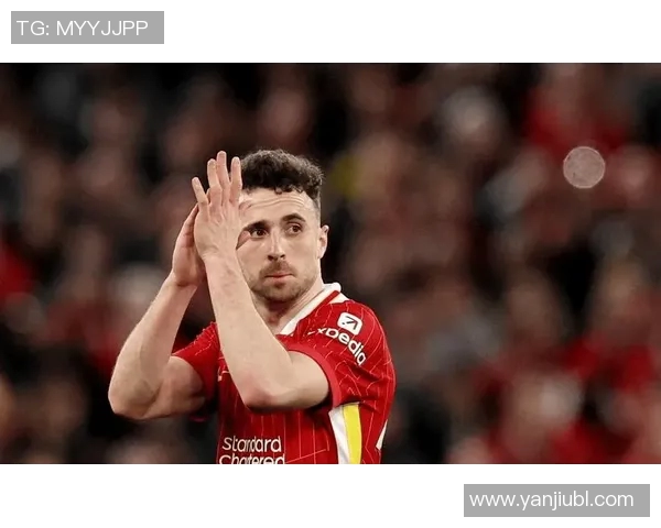 穿越69岁传奇足球明星的辉煌岁月与不朽精神 穿越69岁传奇足球明星的辉煌岁月与不朽精神