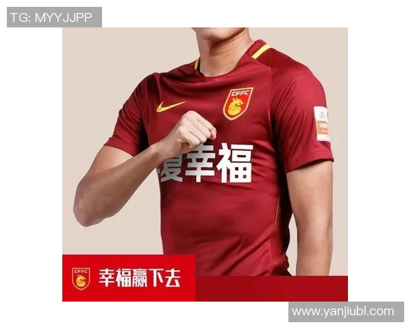 红色足球明星头像女孩展现青春活力与运动魅力的完美结合 红色足球明星头像女孩展现青春活力与运动魅力的完美结合